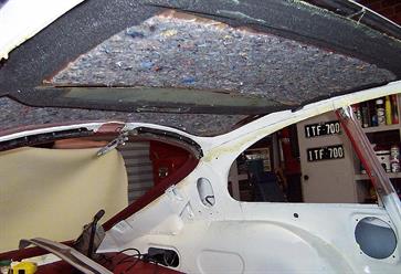 The underside of the roof and sunroof were thoroughly cleaned and rust proofed, then fitted with sound insulation.